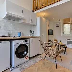 https://design-apt-close-to-the-jardin-du-luxembourg-apartment.fr-paris.fr